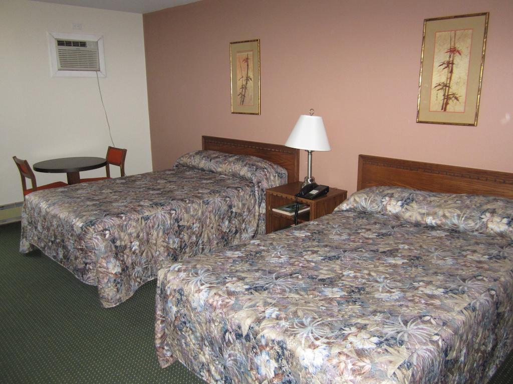 Fort Nelson Hotel Habitación foto